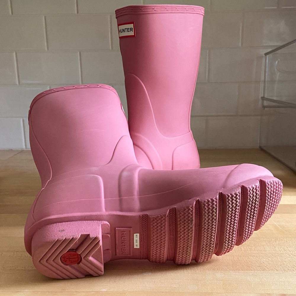Hunter Original Tour Short Rain Boots in Blossom - Picture 2 of 3